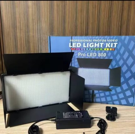 LED 800 Light with Tripod and Battery